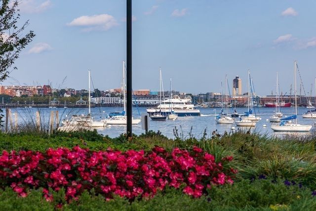 65 East India Row 26F, Boston, MA 02110