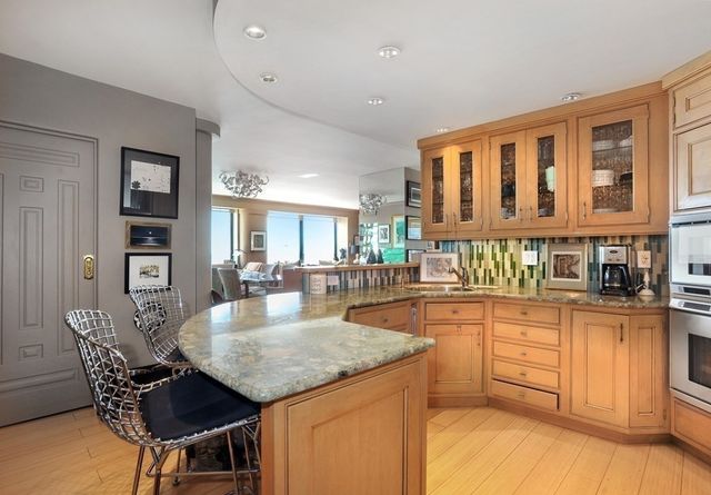 65 East India Row 26F, Boston, MA 02110