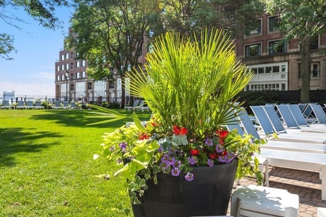 65 East India Row 26F, Boston, MA 02110