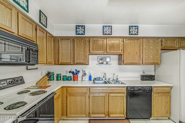 9460 E Mission Lane 214, Scottsdale, AZ 85258