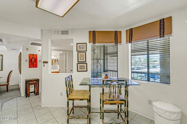 9460 E Mission Lane 214, Scottsdale, AZ 85258