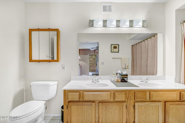 9460 E Mission Lane 214, Scottsdale, AZ 85258