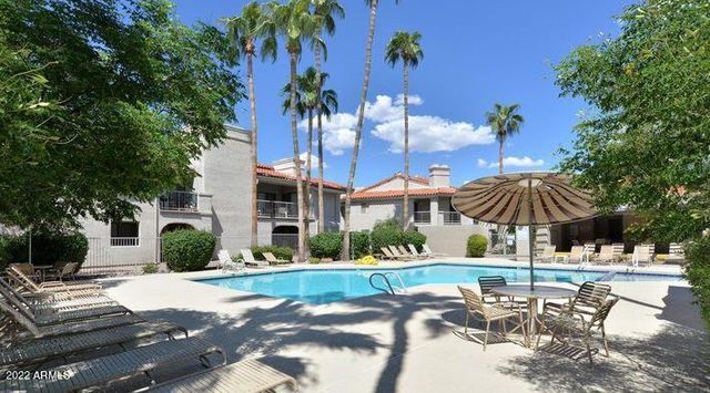 9460 E Mission Lane 214, Scottsdale, AZ 85258