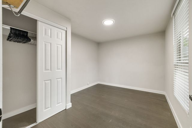 830 W Canty Street, Dallas, TX 75208