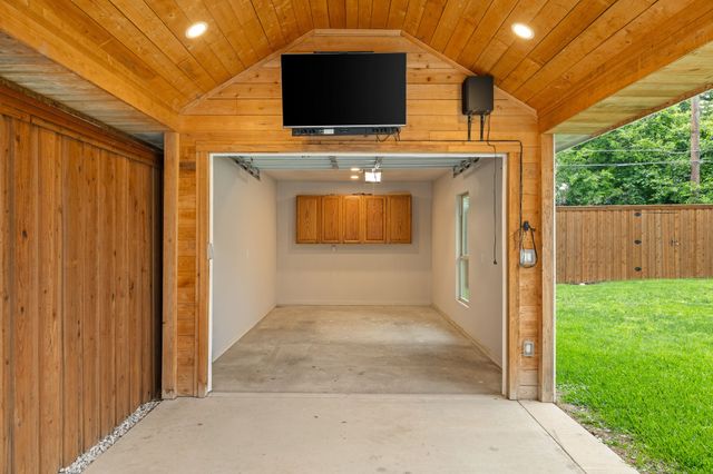 830 W Canty Street, Dallas, TX 75208