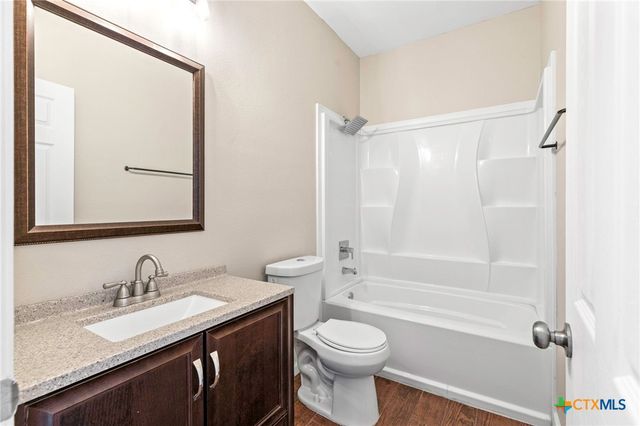 1628 Armstrong Street, Luling, TX 78648