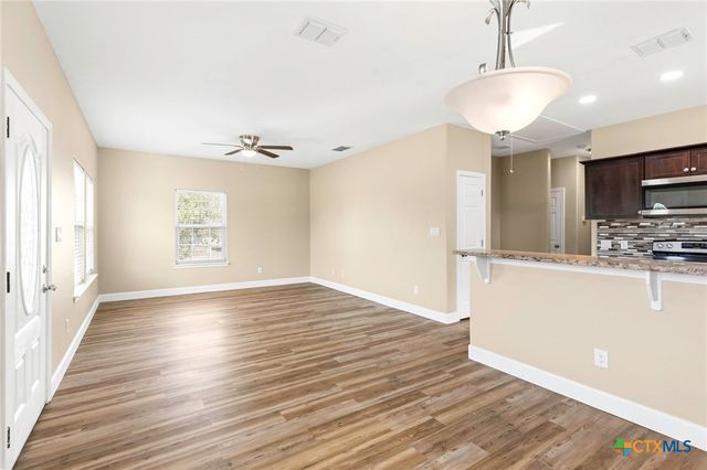 1628 Armstrong Street, Luling, TX 78648