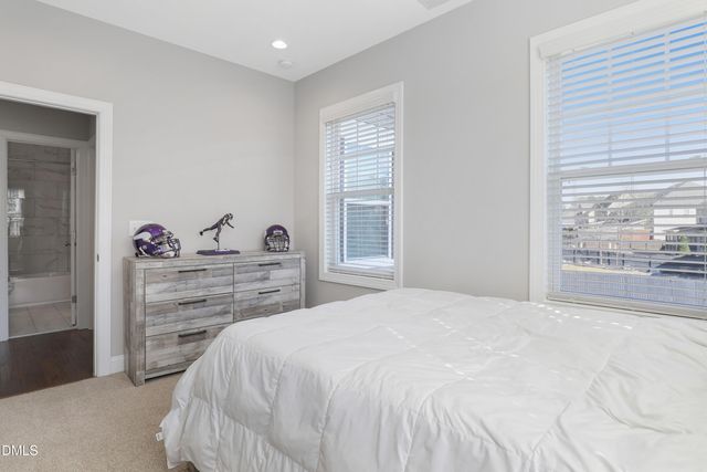 4608 Sunset Fairways Drive, Apex, NC 27539