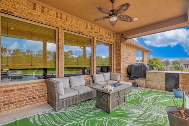 30 Laura Circle, Gunter, TX 75058
