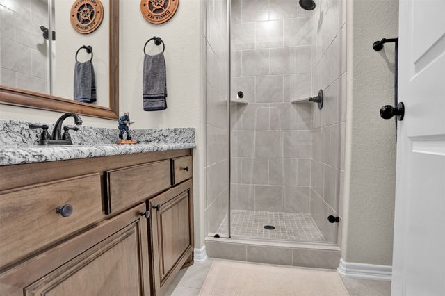 30 Laura Circle, Gunter, TX 75058