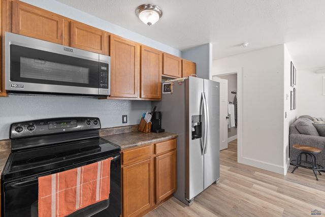 8054 BLUCKSBERG DR, Sturgis, SD 57785