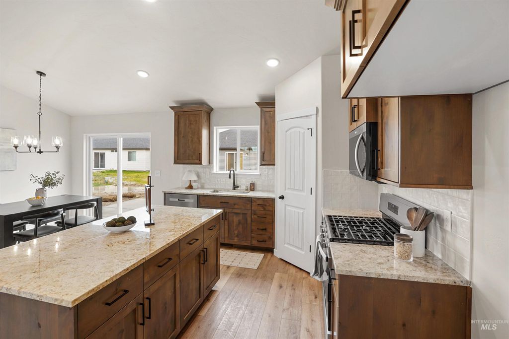 2212 S Yukon Trail, Burley, ID 83318 photo 5
