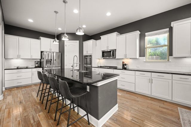 22524 Rock Wren RD, Spicewood, TX 78669
