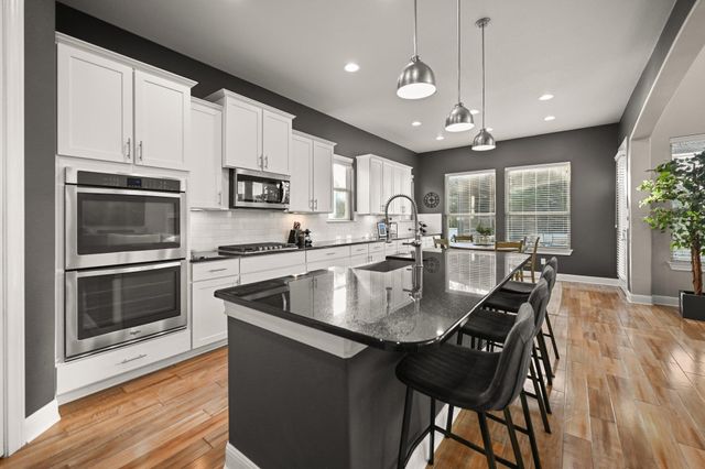 22524 Rock Wren RD, Spicewood, TX 78669