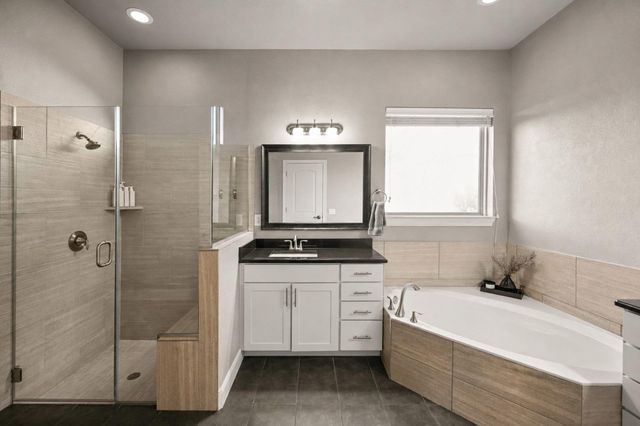 22524 Rock Wren RD, Spicewood, TX 78669