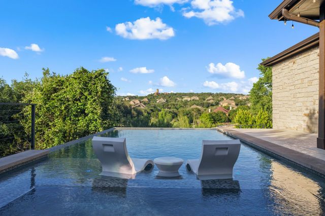 22524 Rock Wren RD, Spicewood, TX 78669