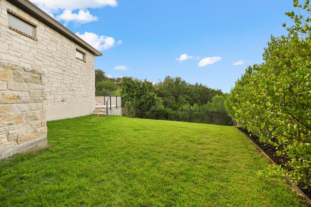 22524 Rock Wren RD, Spicewood, TX 78669