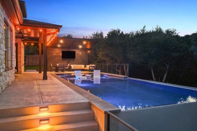 22524 Rock Wren RD, Spicewood, TX 78669