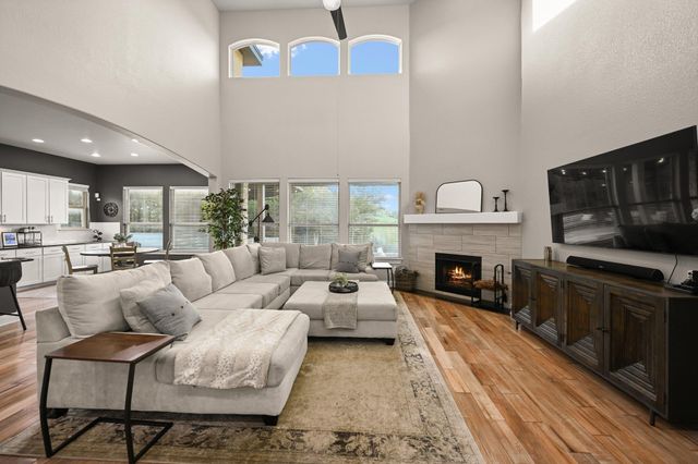 22524 Rock Wren RD, Spicewood, TX 78669