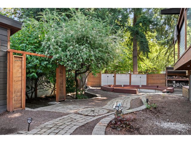 14650 Sw 92ND Ave, Portland, OR 97224