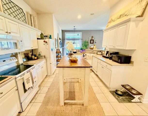 719 Camden Circle, Pawleys Island, SC 29585