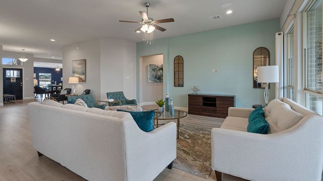 3688 ROLLING MEADOWS Drive, Grand Prairie, TX 76065