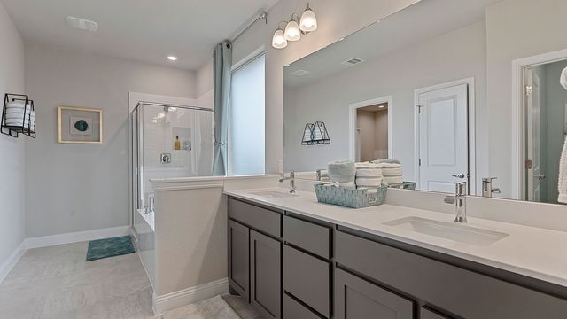 3688 ROLLING MEADOWS Drive, Grand Prairie, TX 76065