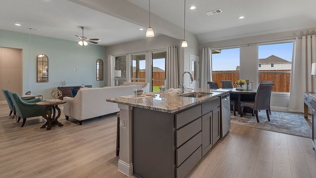 3688 ROLLING MEADOWS Drive, Grand Prairie, TX 76065