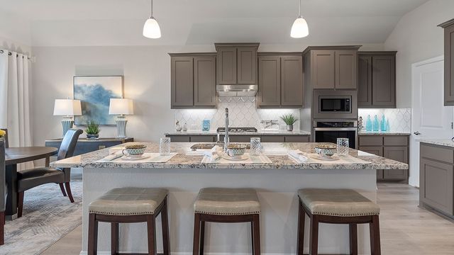 3688 ROLLING MEADOWS Drive, Grand Prairie, TX 76065