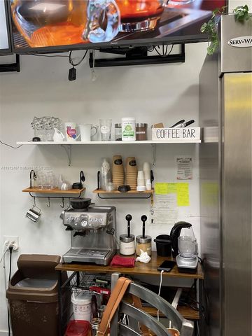 6701 Main St, Miami Lakes, FL 33014