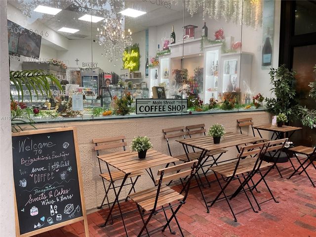 6701 Main St, Miami Lakes, FL 33014