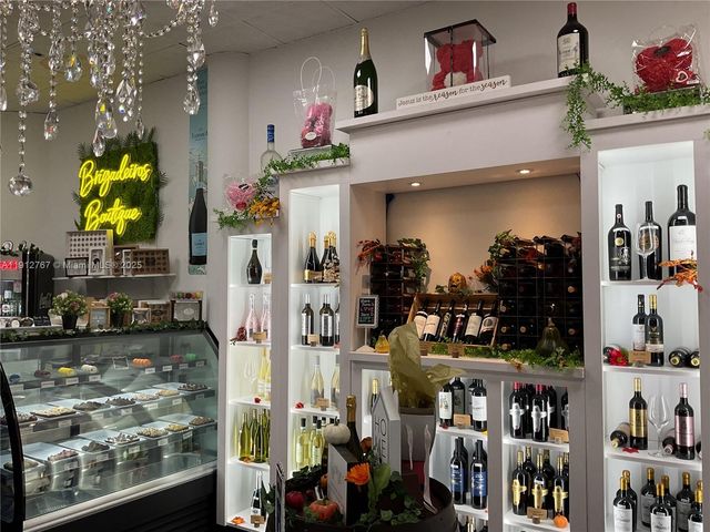 6701 Main St, Miami Lakes, FL 33014