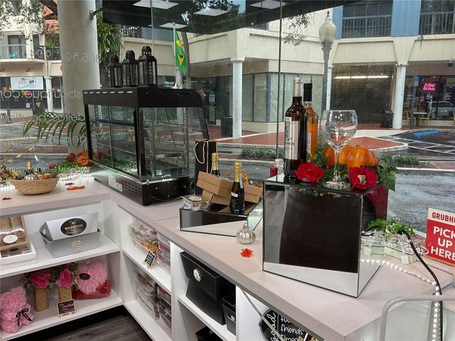 6701 Main St, Miami Lakes, FL 33014