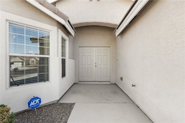 129 Elks Peak Avenue, North Las Vegas, NV 89084