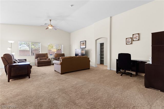 129 Elks Peak Avenue, North Las Vegas, NV 89084