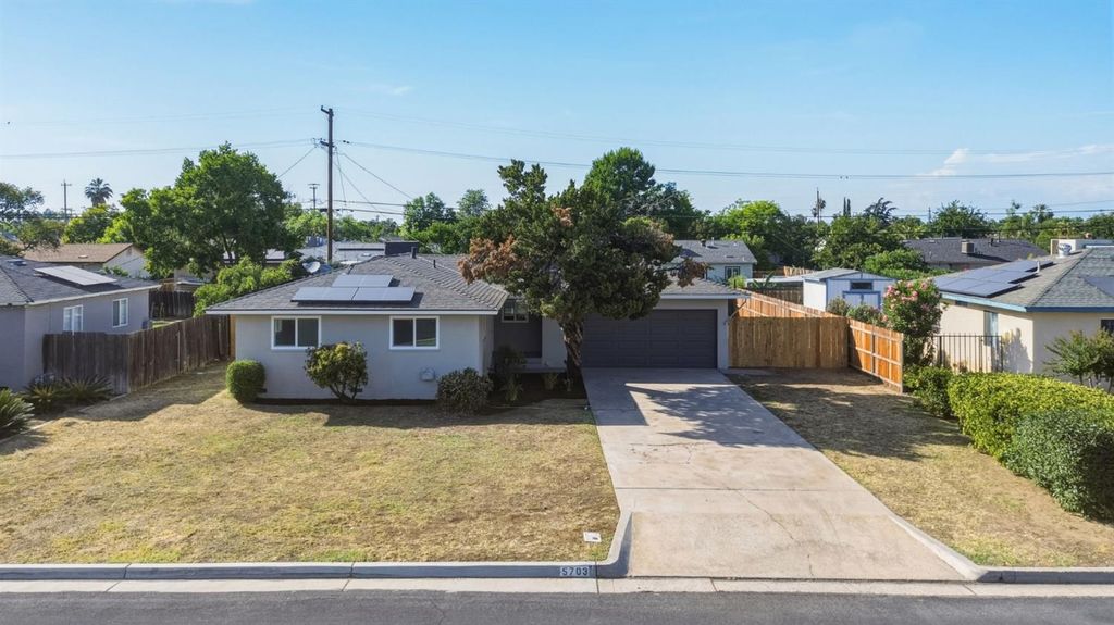 Image 1 of property listing at 5703 E Hampton Way, Fresno, CA 93727
