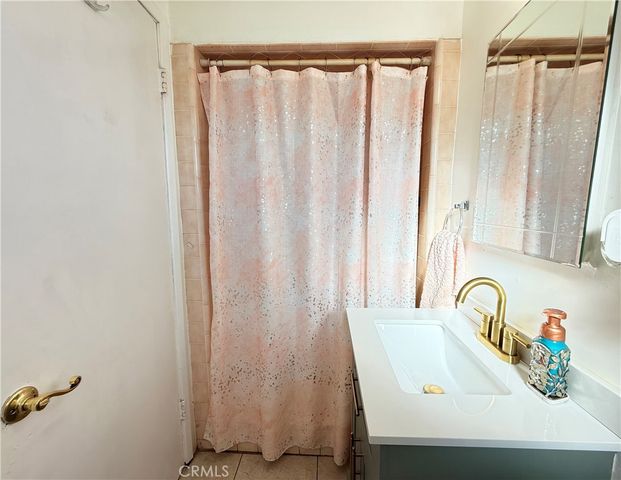 44020 3rd E, Lancaster, CA 93535