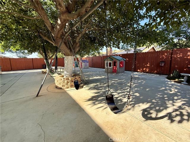 44020 3rd E, Lancaster, CA 93535