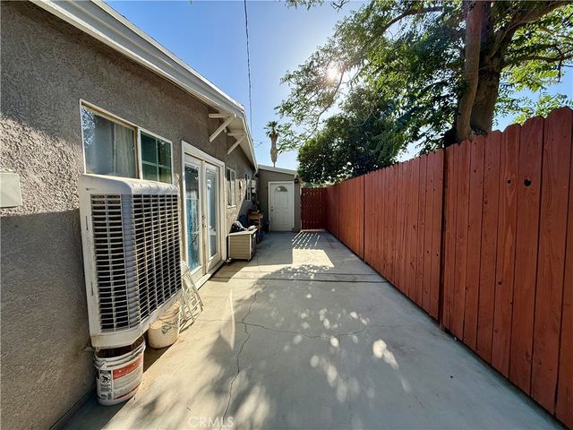 44020 3rd E, Lancaster, CA 93535