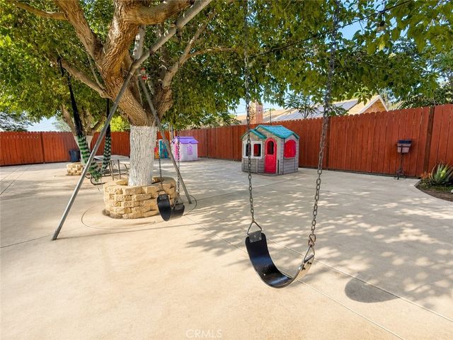 44020 3rd E, Lancaster, CA 93535
