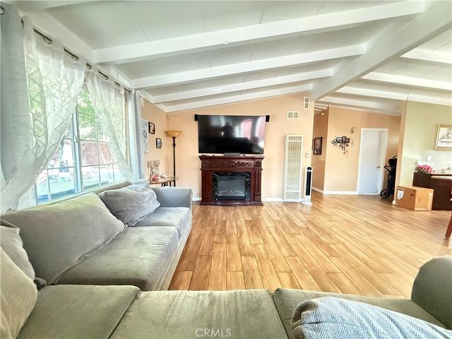 44020 3rd E, Lancaster, CA 93535