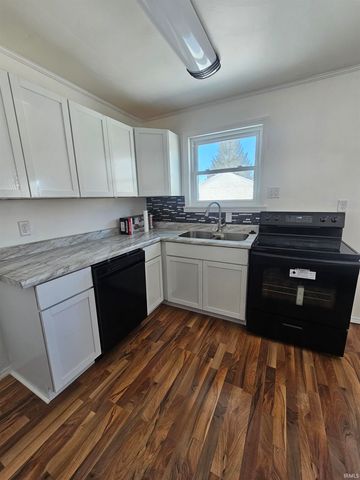 117 E Catherine Street, Flora, IN 46929