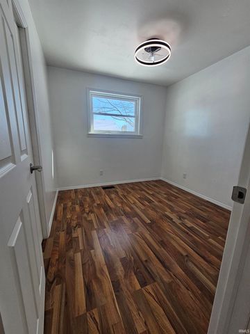 117 E Catherine Street, Flora, IN 46929