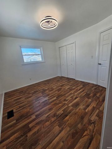 117 E Catherine Street, Flora, IN 46929