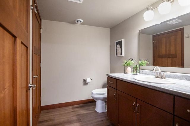 1657 RED OAK STREET, Green Bay, WI 54313