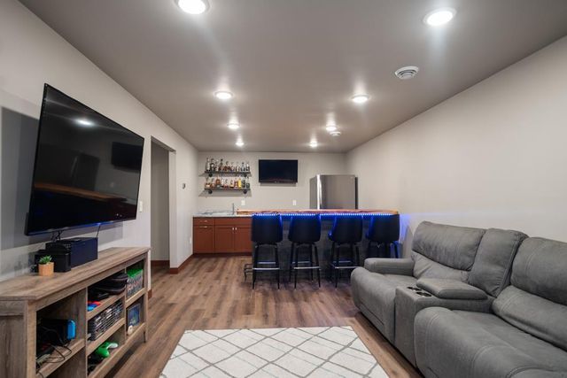 1657 RED OAK STREET, Green Bay, WI 54313