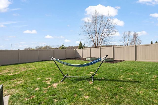 1657 RED OAK STREET, Green Bay, WI 54313