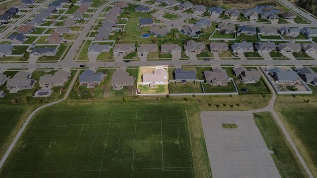 1657 RED OAK STREET, Green Bay, WI 54313