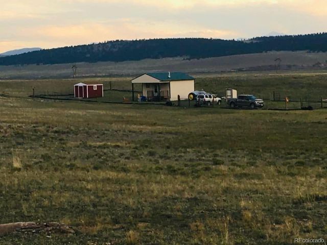 1686 Cimarron Dr, Hartsel, CO 80449