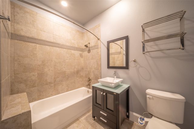 500 Waters Edge Drive 214, Lake Dallas, TX 75065